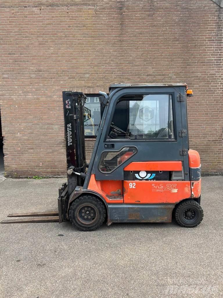 Toyota 7FBMF25 El gaffeltrucks