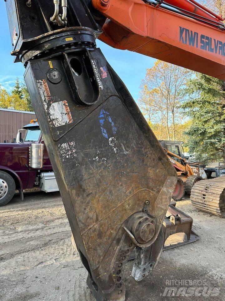 Hitachi EX 200 Nedbrydningsmaskiner