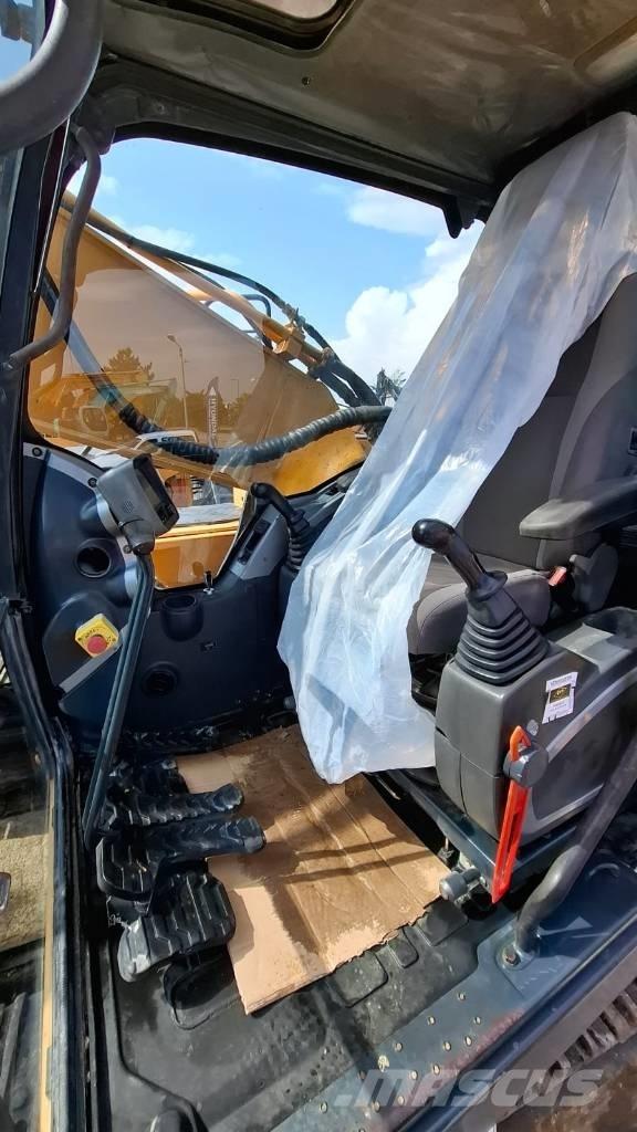 Hyundai R320NLC-9 Gravemaskiner på larvebånd