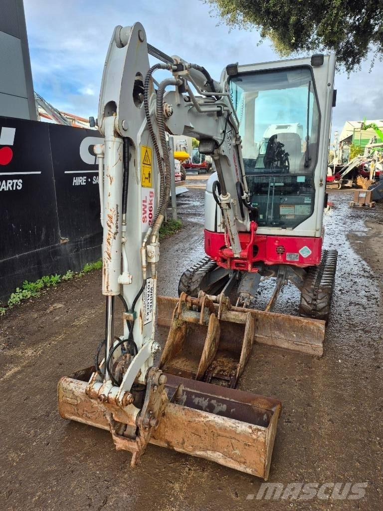 Takeuchi TB 325 R Minigravemaskiner