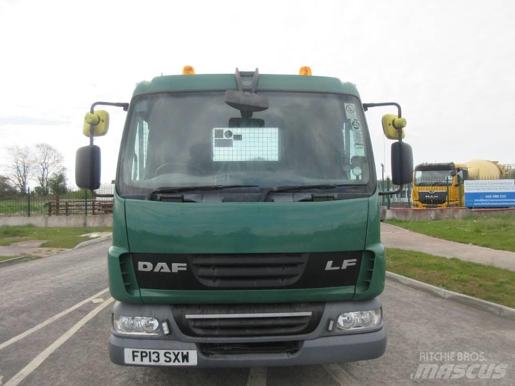 DAF 45.180 Flatbed lastbiler med spil