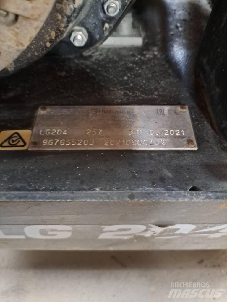 Husqvarna LG 204 Vibratorer