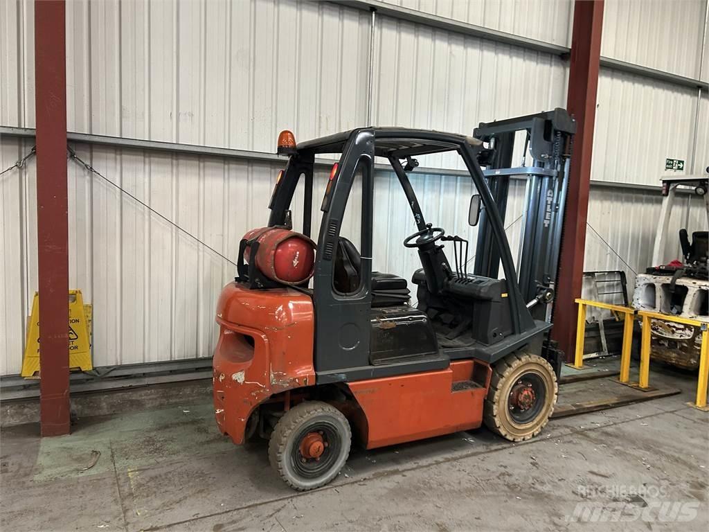 Nissan UD02A20PQ LPG gaffeltrucks