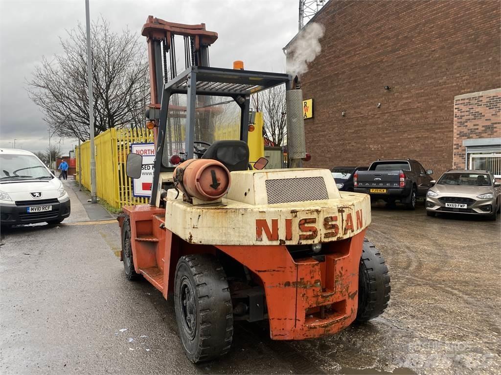 Nissan BF05H50U Diesel gaffeltrucks