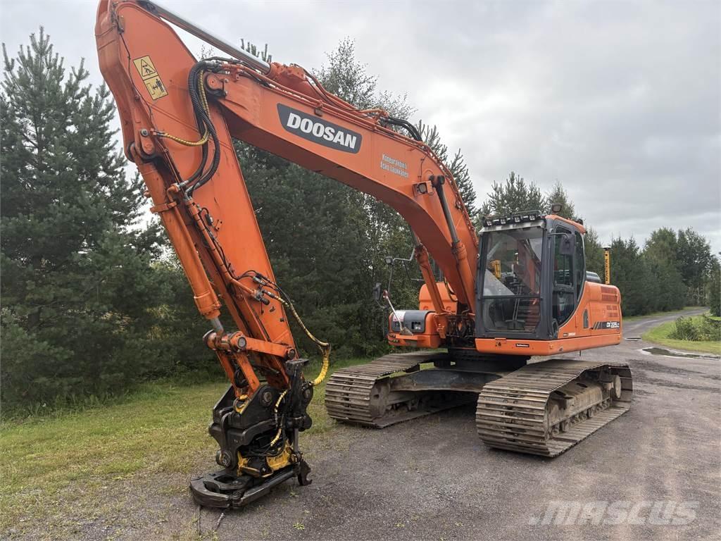 Doosan DX225LC-3 Gravemaskiner på larvebånd