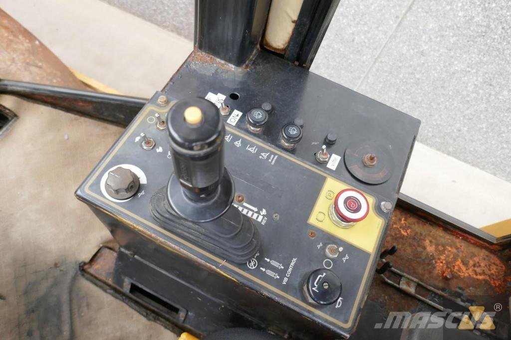 CAT CS433C Enkelt tromle