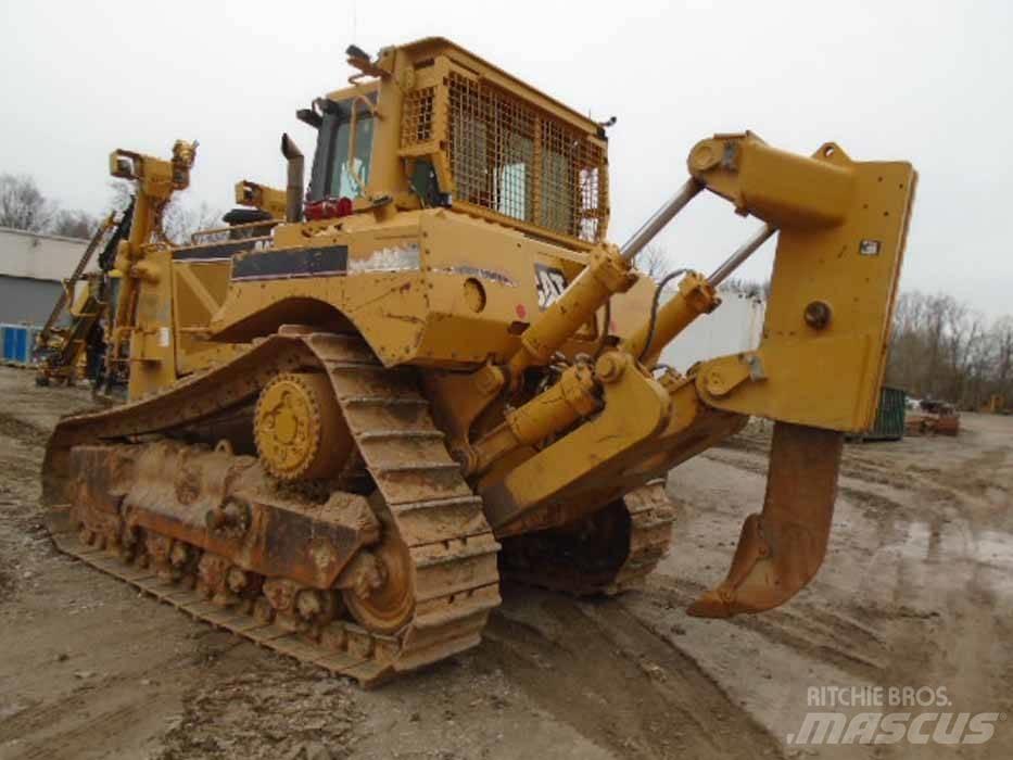 CAT D 8 T Bulldozer på larvebånd