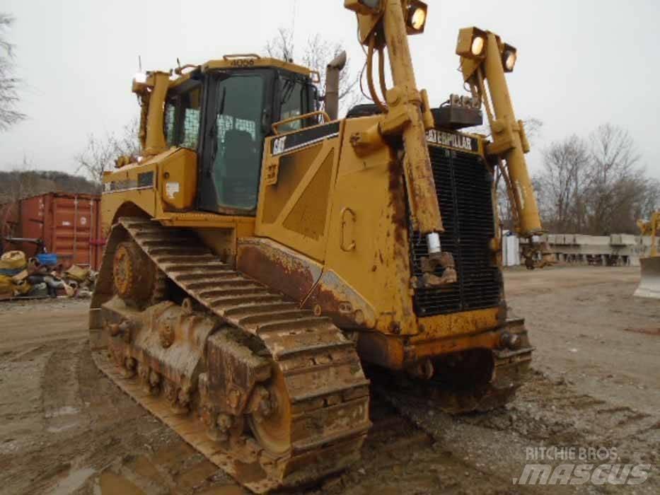 CAT D 8 T Bulldozer på larvebånd