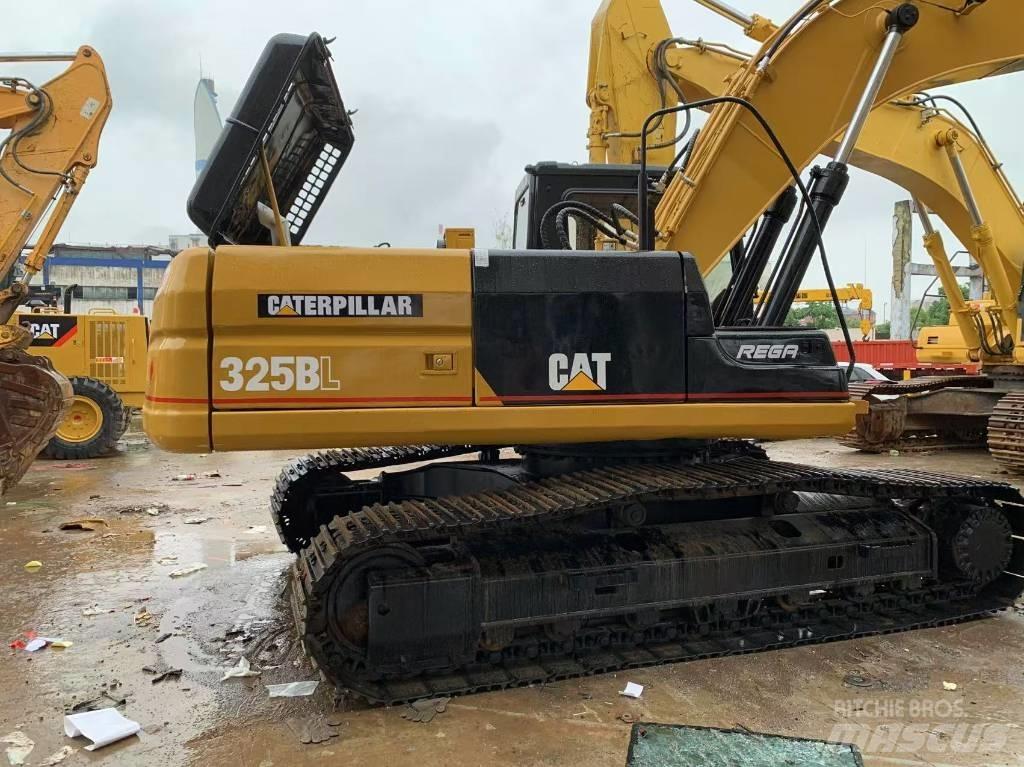 CAT 325 B L Gravemaskiner på larvebånd