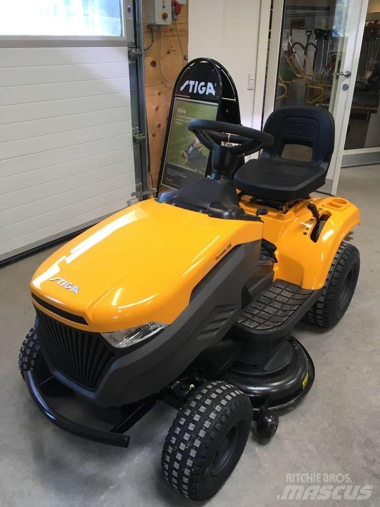 Stiga Tornado 398 ST Traktorklippere