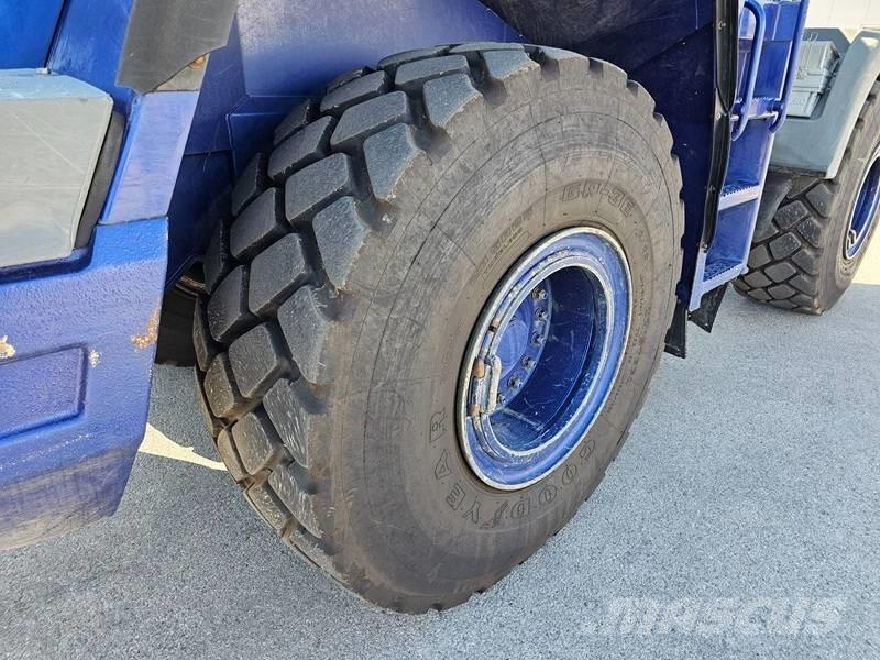 Liebherr L 556 Læssemaskiner på hjul