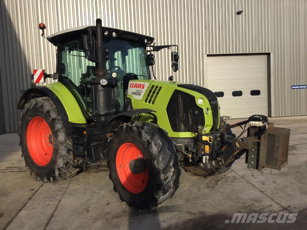 CLAAS ARION 550 Traktorer