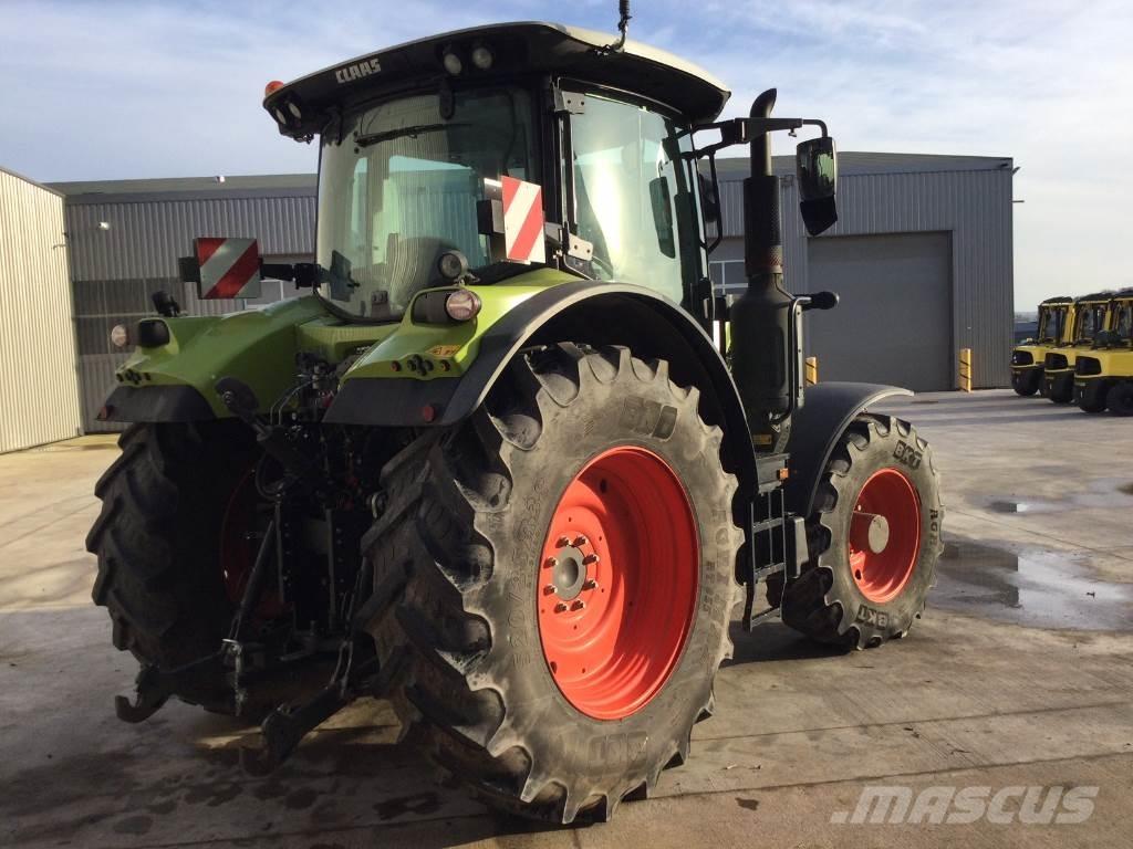CLAAS ARION 550 Traktorer