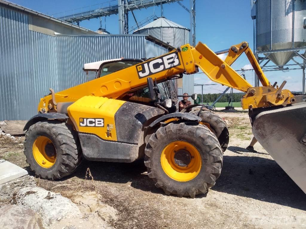 JCB 541 AGS Teleskoplæssere til landbrug