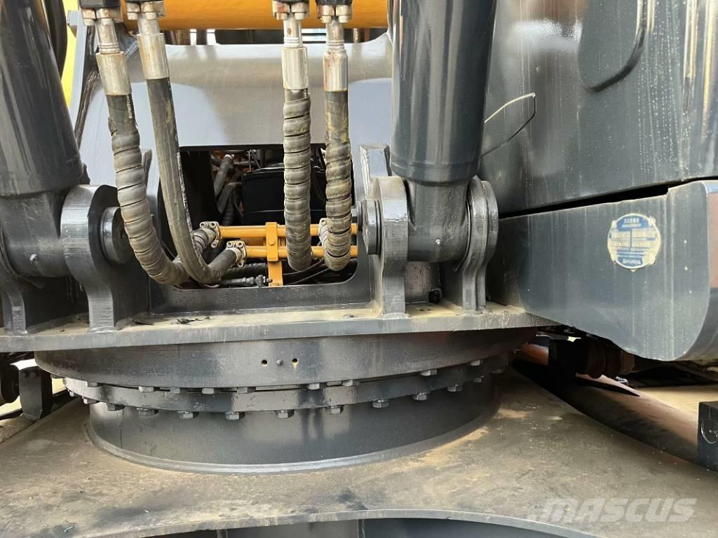 Hyundai 305 LC-9T Gravemaskiner på larvebånd