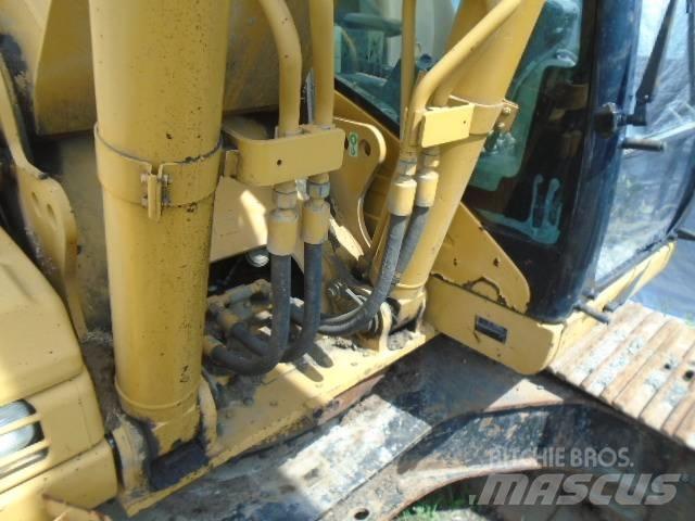CAT 330 D L Gravemaskiner på larvebånd