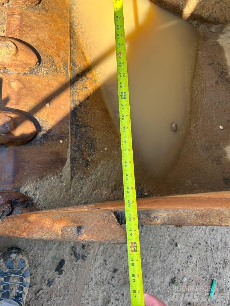 DEERE 345G LC Gravemaskiner på larvebånd