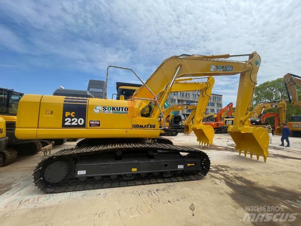 Komatsu PC 220-7 Gravemaskiner på larvebånd