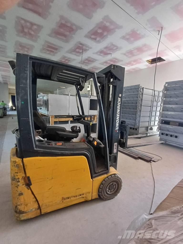 Jungheinrich EFG215 El gaffeltrucks