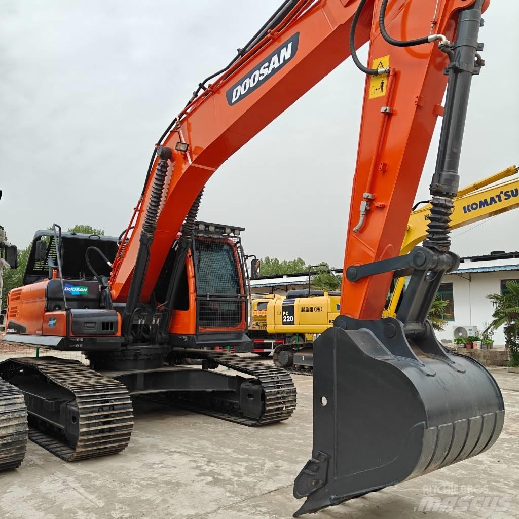 Doosan 225-9C Gravemaskiner på larvebånd