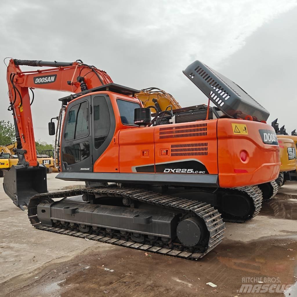 Doosan 225-9C Gravemaskiner på larvebånd