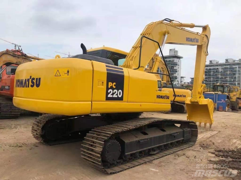 Komatsu PC 220-7 Gravemaskiner på larvebånd