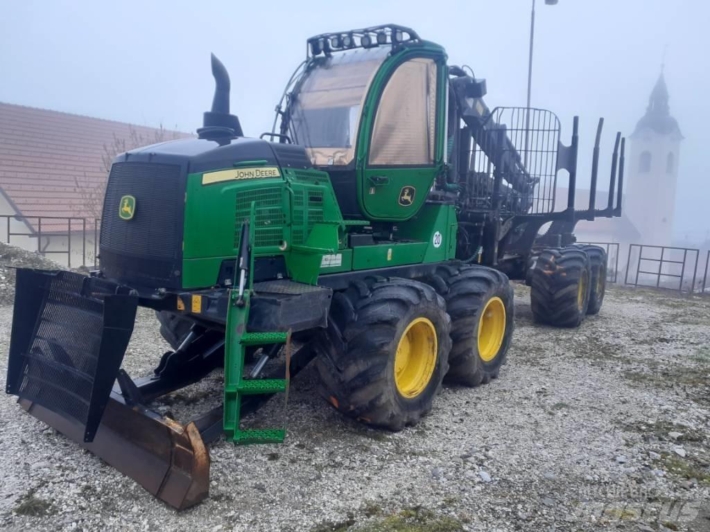 John Deere 1510G Udkørselsmaskiner