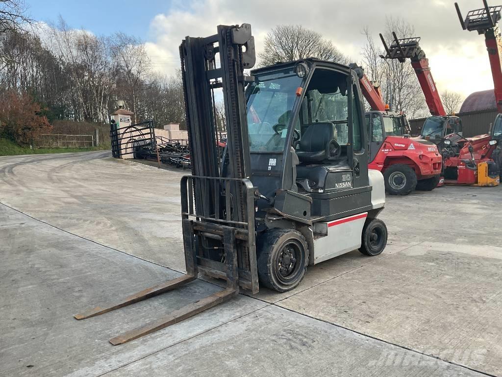 Nissan 30 Forklift Teleskoplæssere