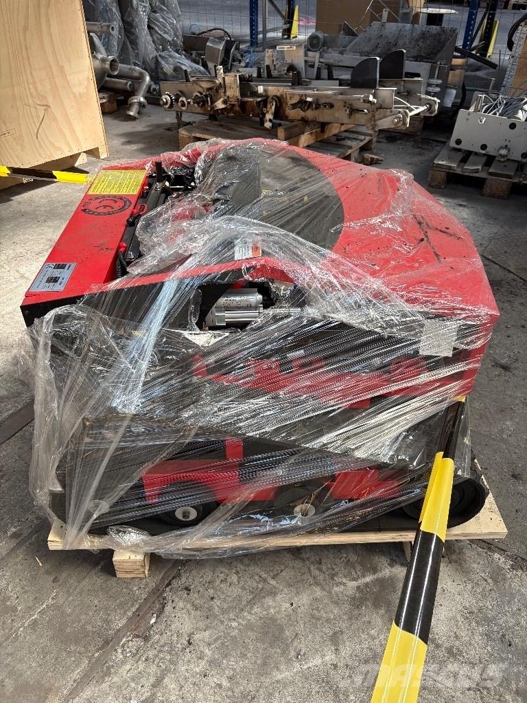 Nicolas HB800 Monterede og efterspændte slåmaskiner