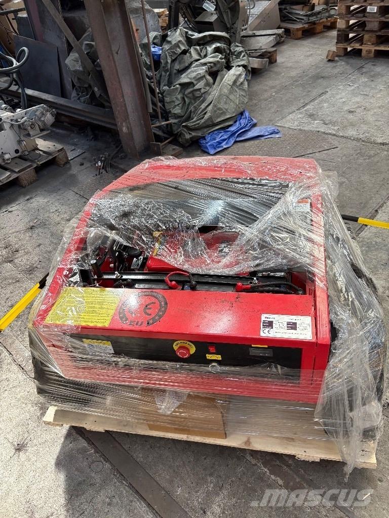 Nicolas HB800 Monterede og efterspændte slåmaskiner