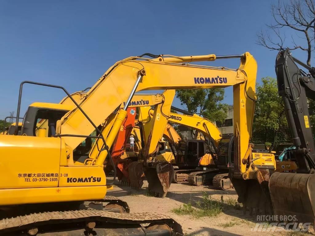 Komatsu PC220-7 Gravemaskiner på larvebånd