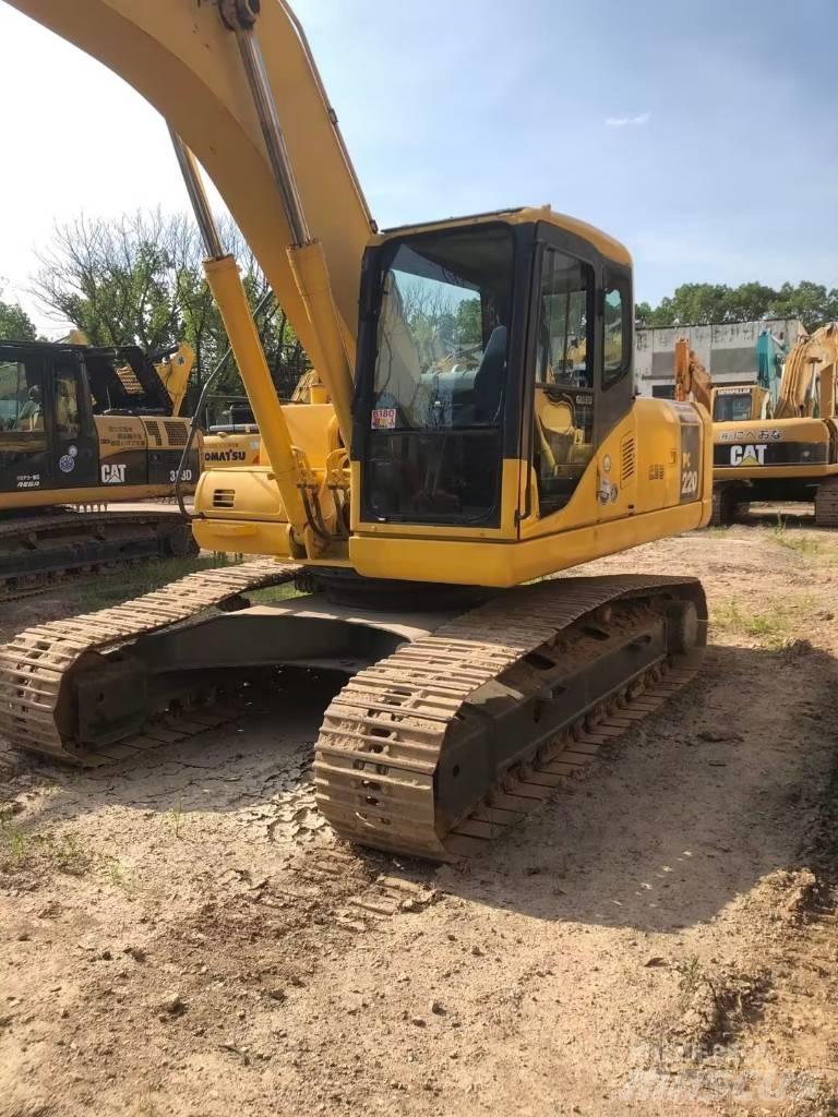 Komatsu PC220-7 Gravemaskiner på larvebånd