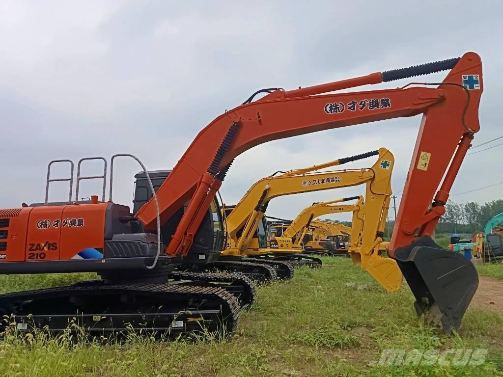 Hitachi ZX 210 Gravemaskiner på larvebånd