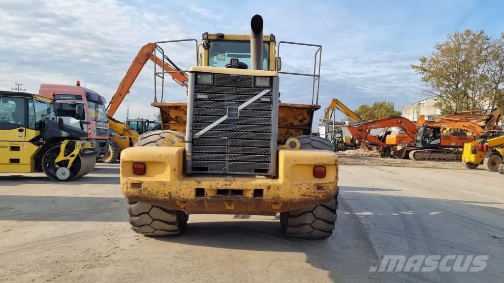 Volvo L 220 D Læssemaskiner på hjul