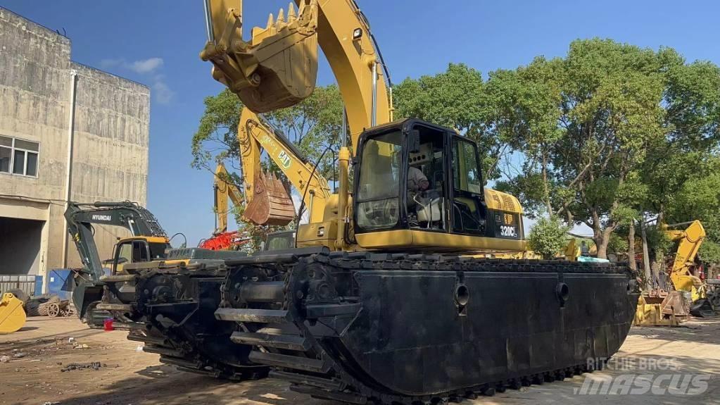 CAT 320 C Amfibiegravemaskine