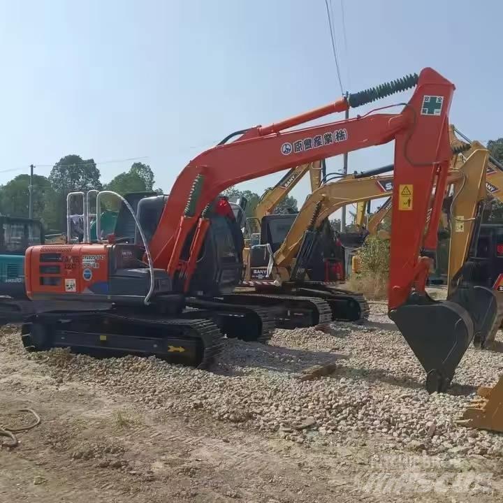 Hitachi ZX 120 Gravemaskiner på larvebånd