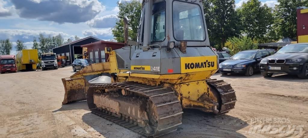 Komatsu D 41 E-6 Bulldozer på larvebånd