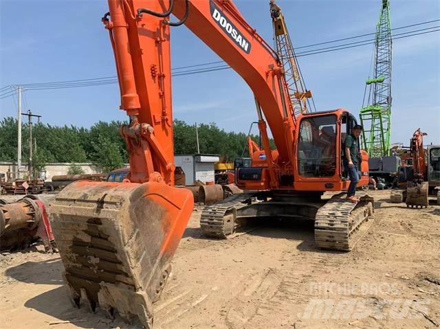 Doosan DX 300 LC Gravemaskiner på larvebånd