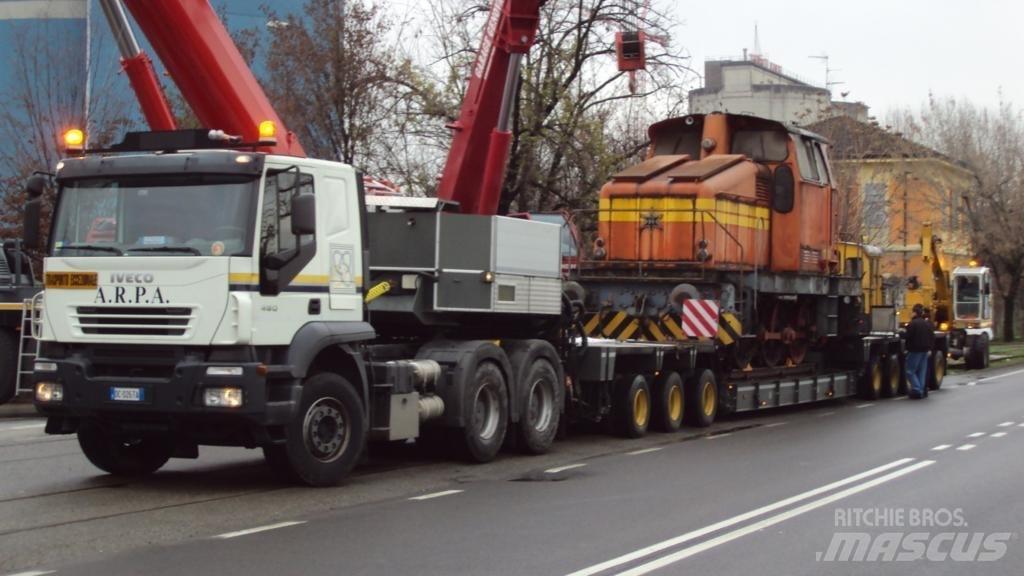 Capperi Semi-trailer med lad/flatbed