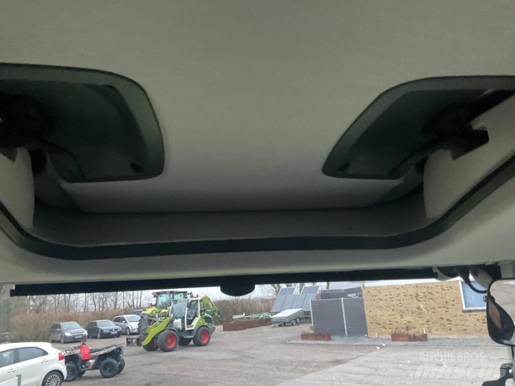 CLAAS ARION 450 Traktorer