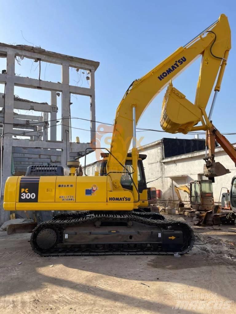 Komatsu PC 300 Gravemaskiner på larvebånd
