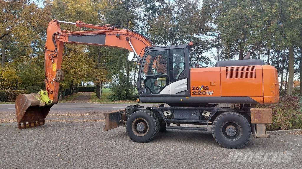Hitachi ZX220W-5B Gravemaskiner på hjul