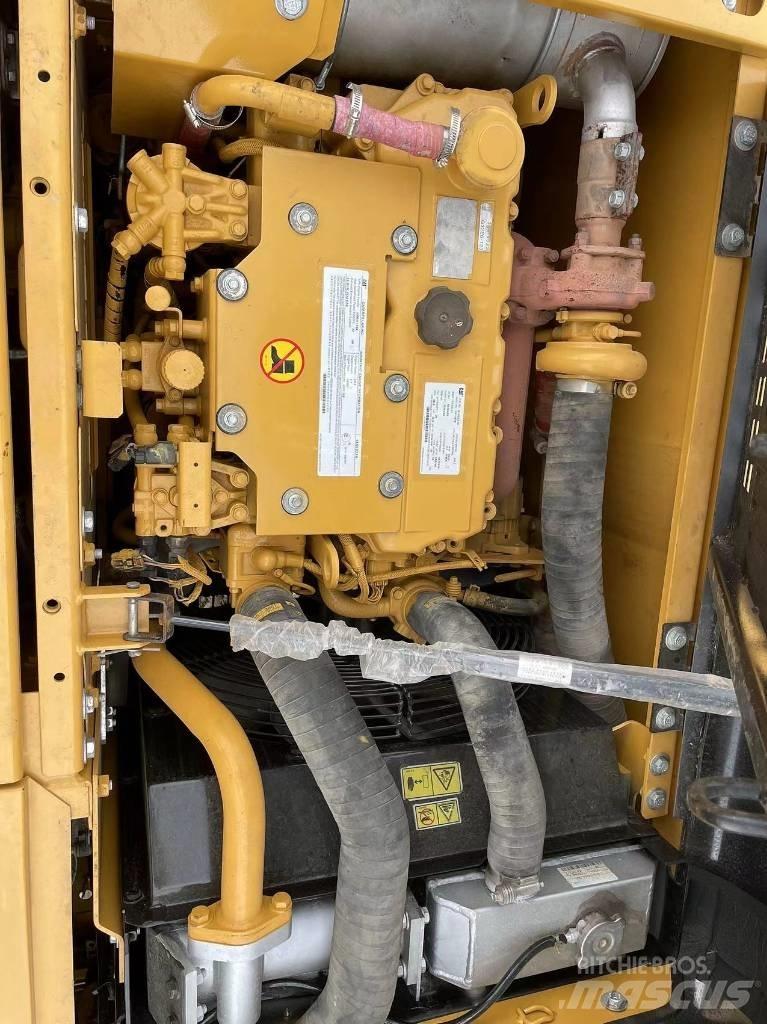 CAT 313 Gravemaskiner på larvebånd