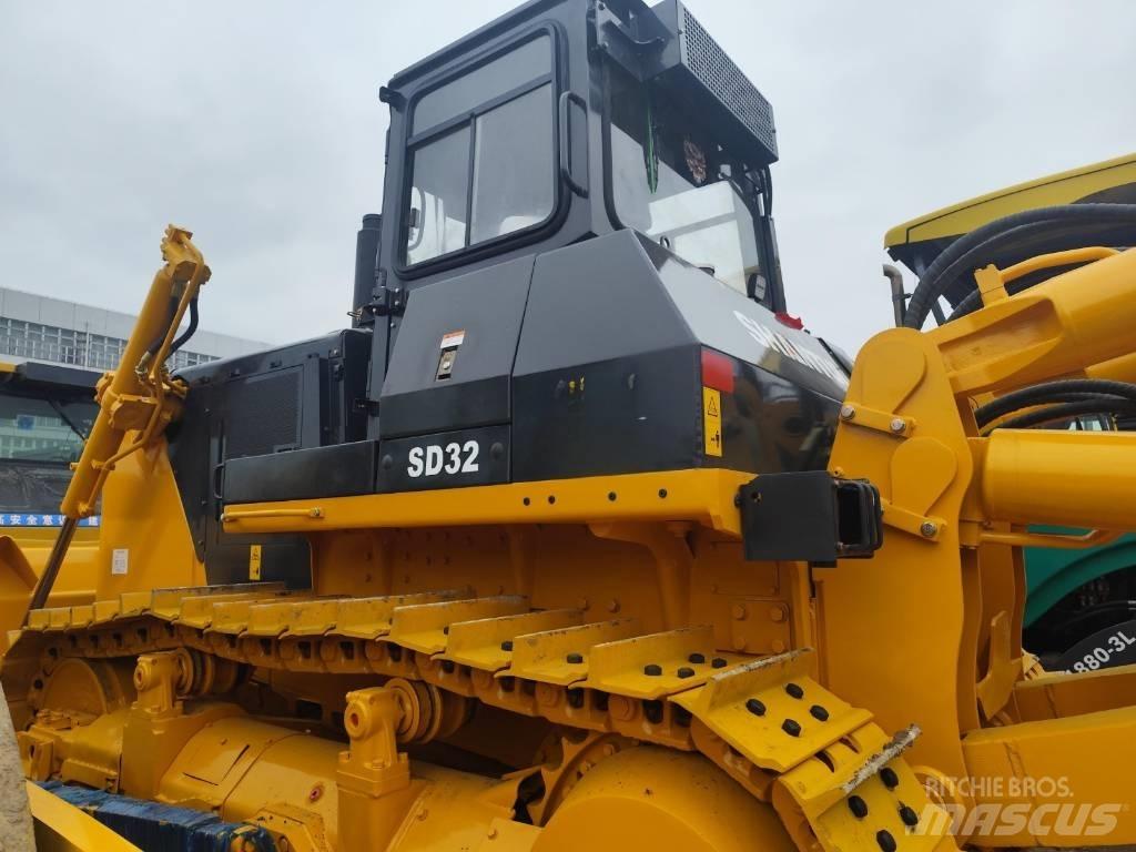 Shantui SD32 Bulldozer på larvebånd