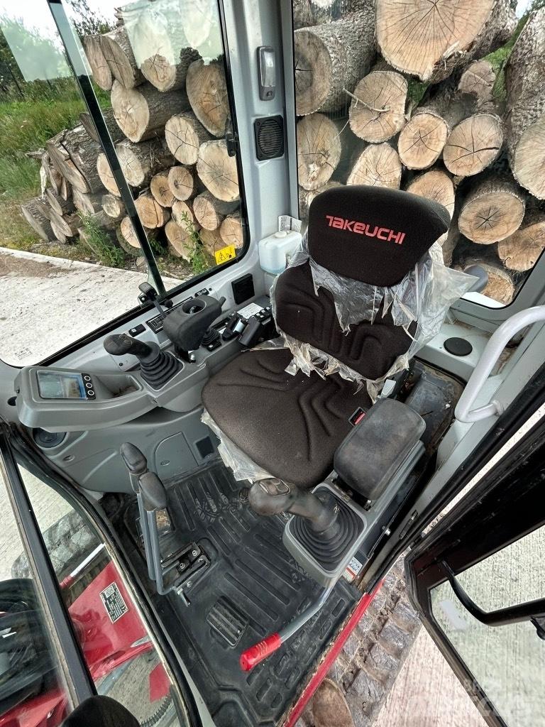 Takeuchi TB 225 Minigravemaskiner