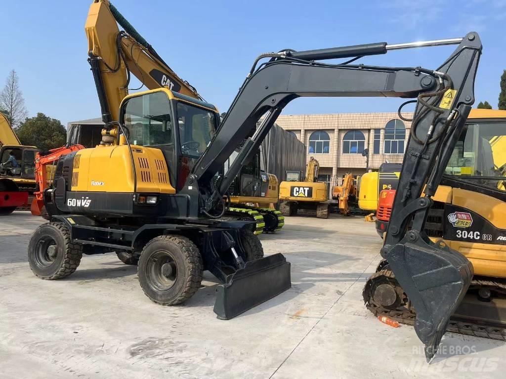 Hyundai R60W-9 Gravemaskiner på hjul