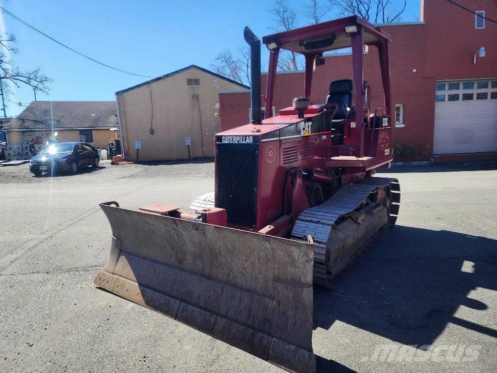 CAT D 3 C III Bulldozer på larvebånd