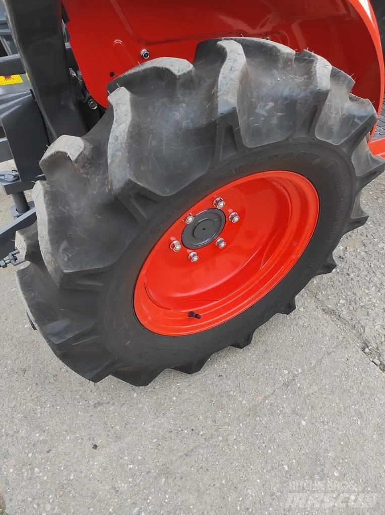 Kubota B1121 Kompakte traktorer