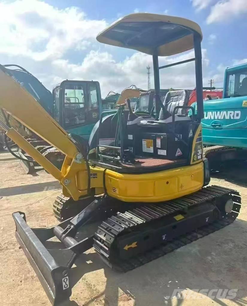 Komatsu PC 30 Minigravemaskiner