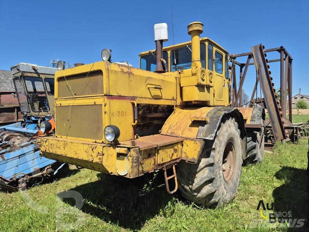 Kirovets K 701 Traktorer